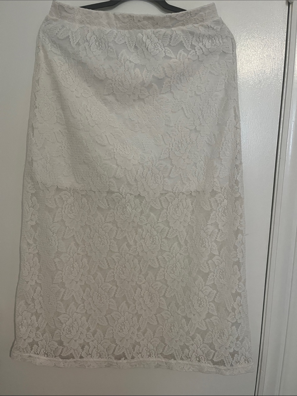 Elegant Lace Midi Skirt in Ivory